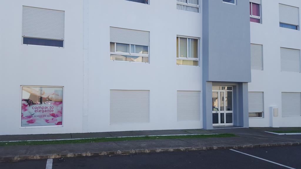 Apartamento Moderno E Elegante Ponta Delgada  Exterior photo